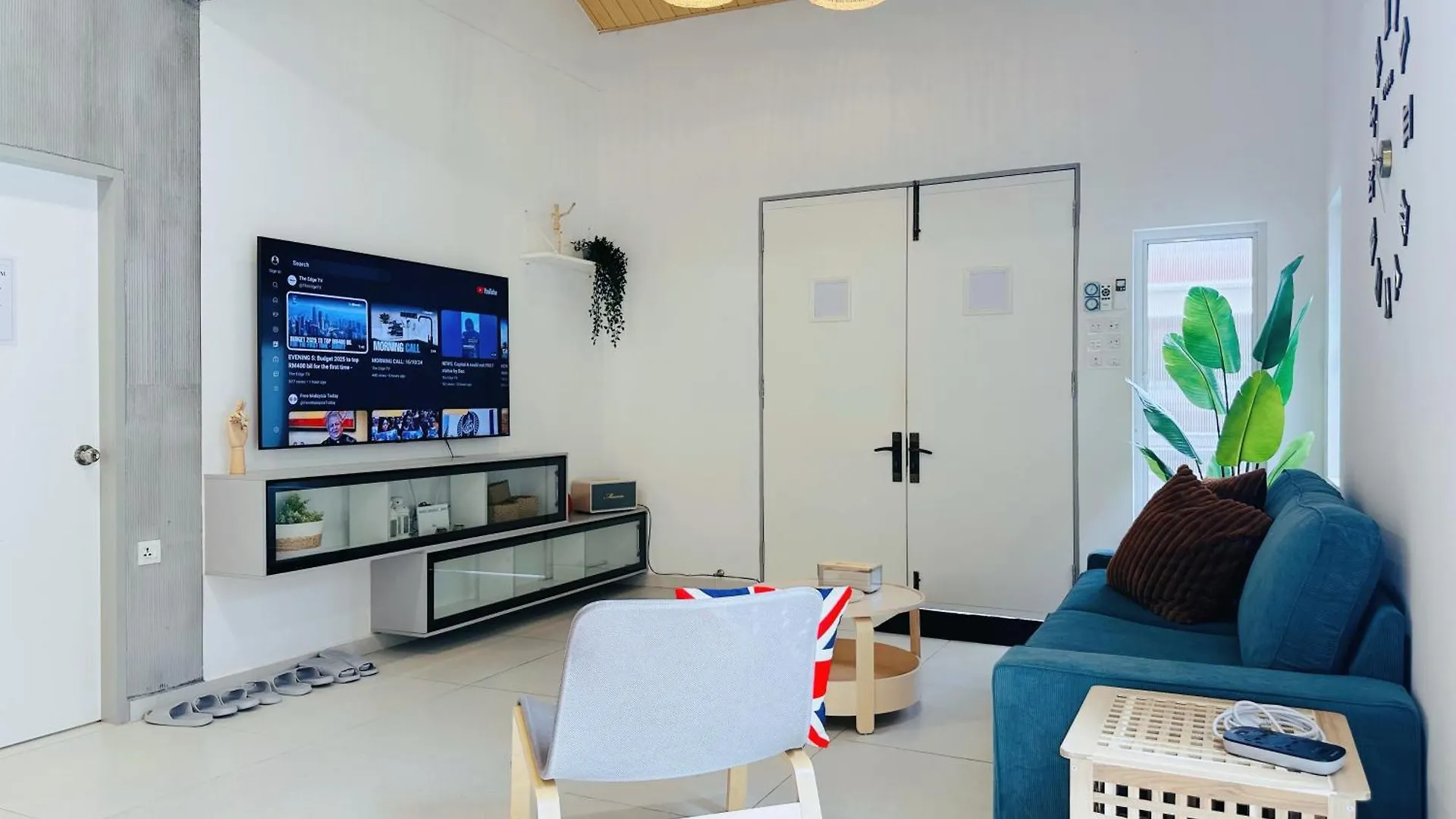 New! 10Pax Special 1,5 Storey Semi-D In Georgetown 70 Inch Smart Tv 0*, George Town