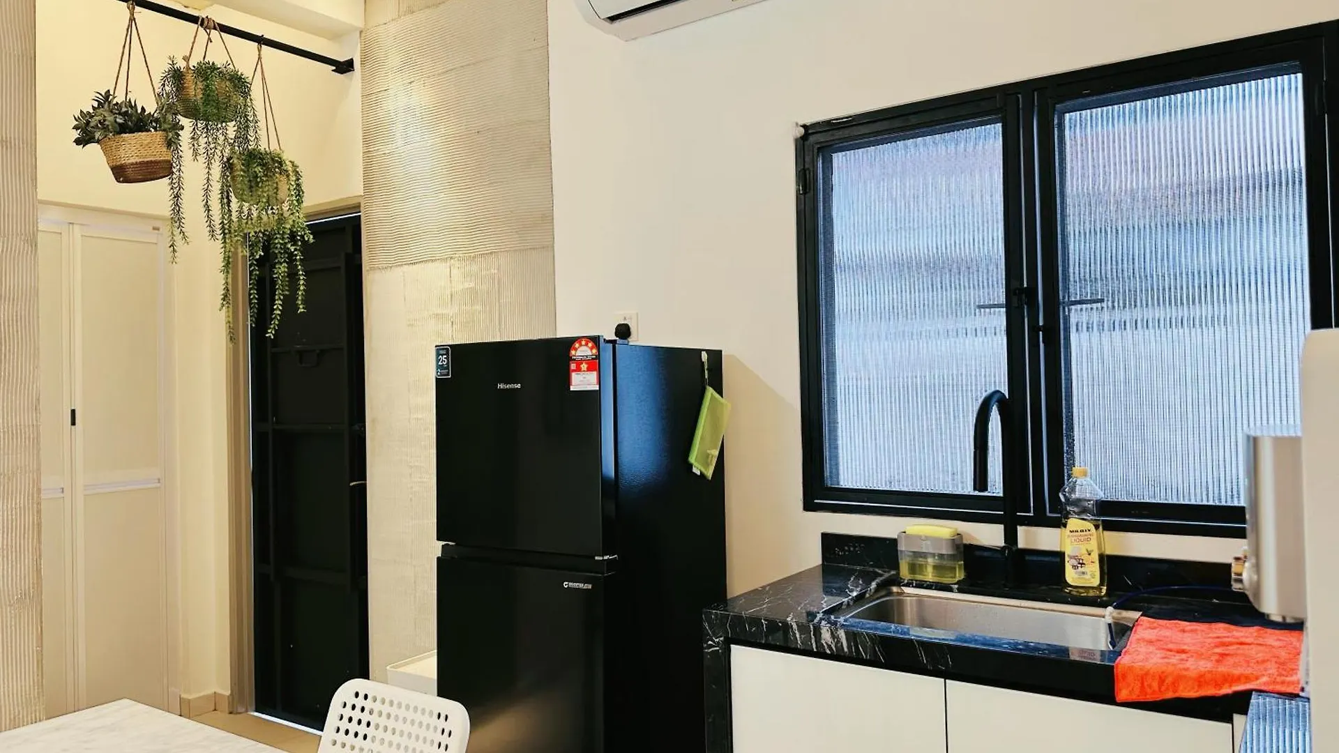 New! 10Pax Special 1,5 Storey Semi-D In Georgetown 70 Inch Smart Tv Malásia
