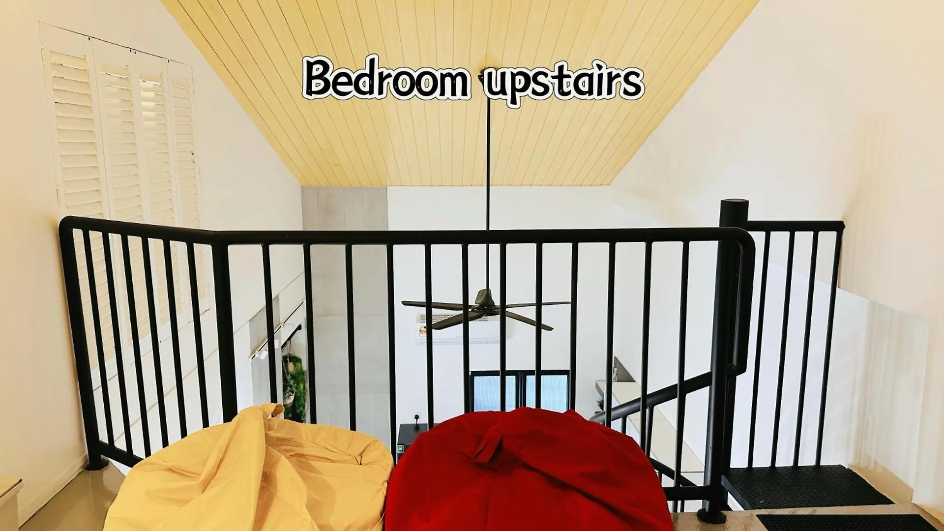 New! 10Pax Special 1,5 Storey Semi-D In Georgetown 70 Inch Smart Tv